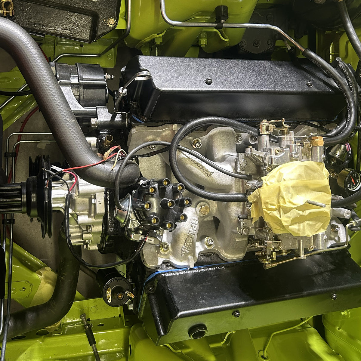 Custom engine bay with fuel, oil, cooling and brake lines by LNT Motorsport